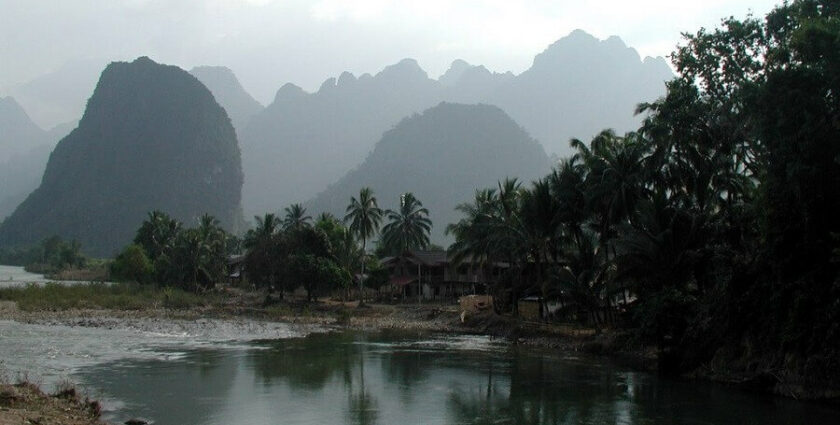 Aeh und Da – Bewusstsein förderndes Laos