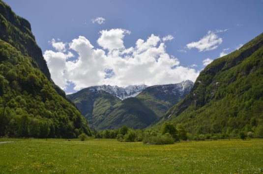 Auf dem Weg zum Wasserfall