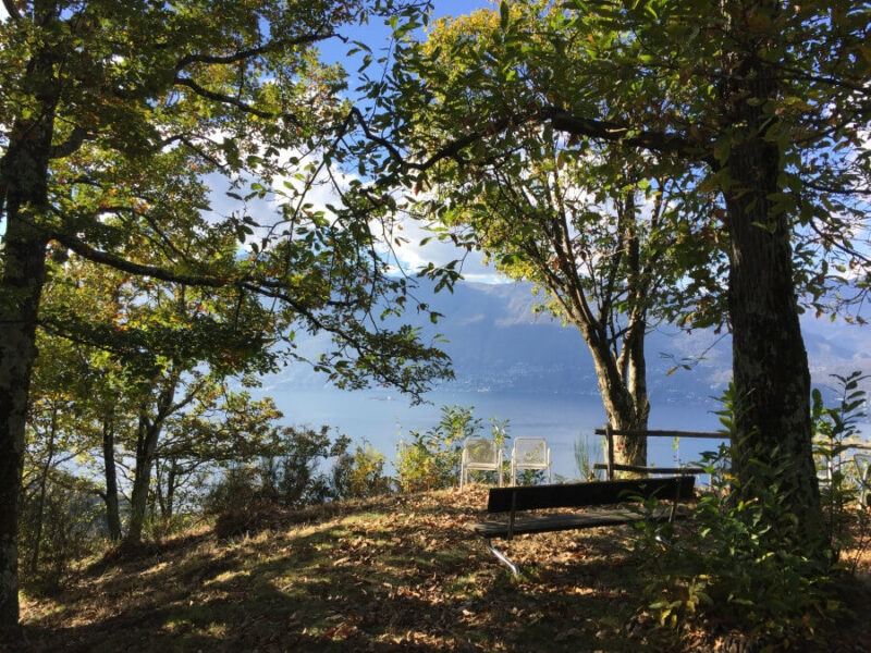 Aussicht Tessin Yoga Wandern Gambarogno