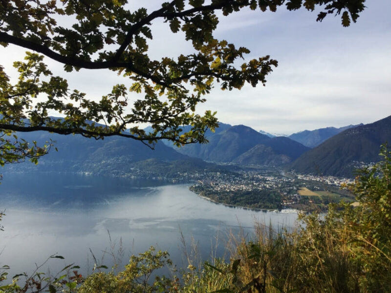 Aussicht Tessin Yoga Wandern Gambarogno