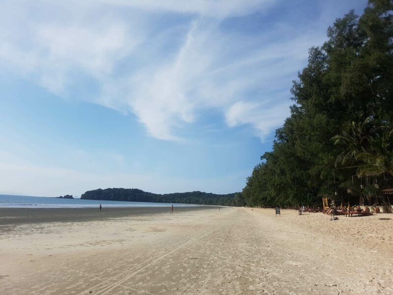 Koh Phayam Long Beach