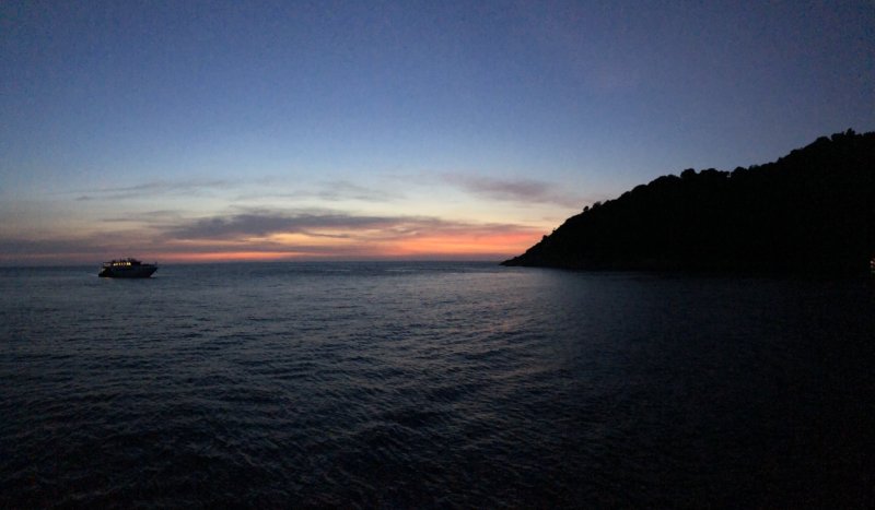 tachboot-im-sonnenuntergang