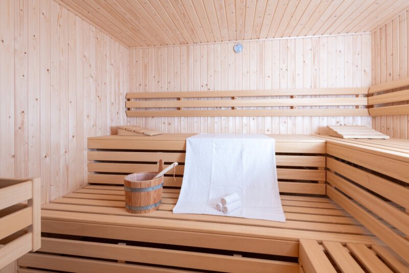Sogar eine Sauna und einen kleinen Fitnessraum bietet das Luxusschiff.