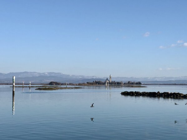 Pittoresk: Lagunenfahrt nahe Grado im Winter.