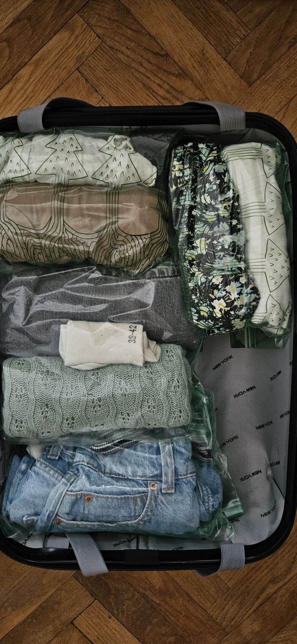 Travel-Hacks: Outfits in Ziplock-Bags