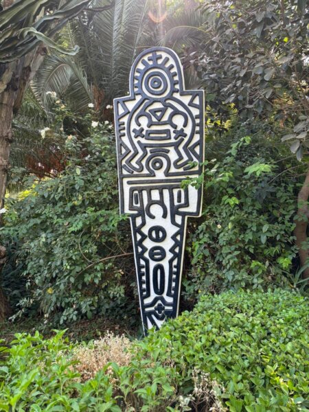 Kunstskulptur im Jardin Anima