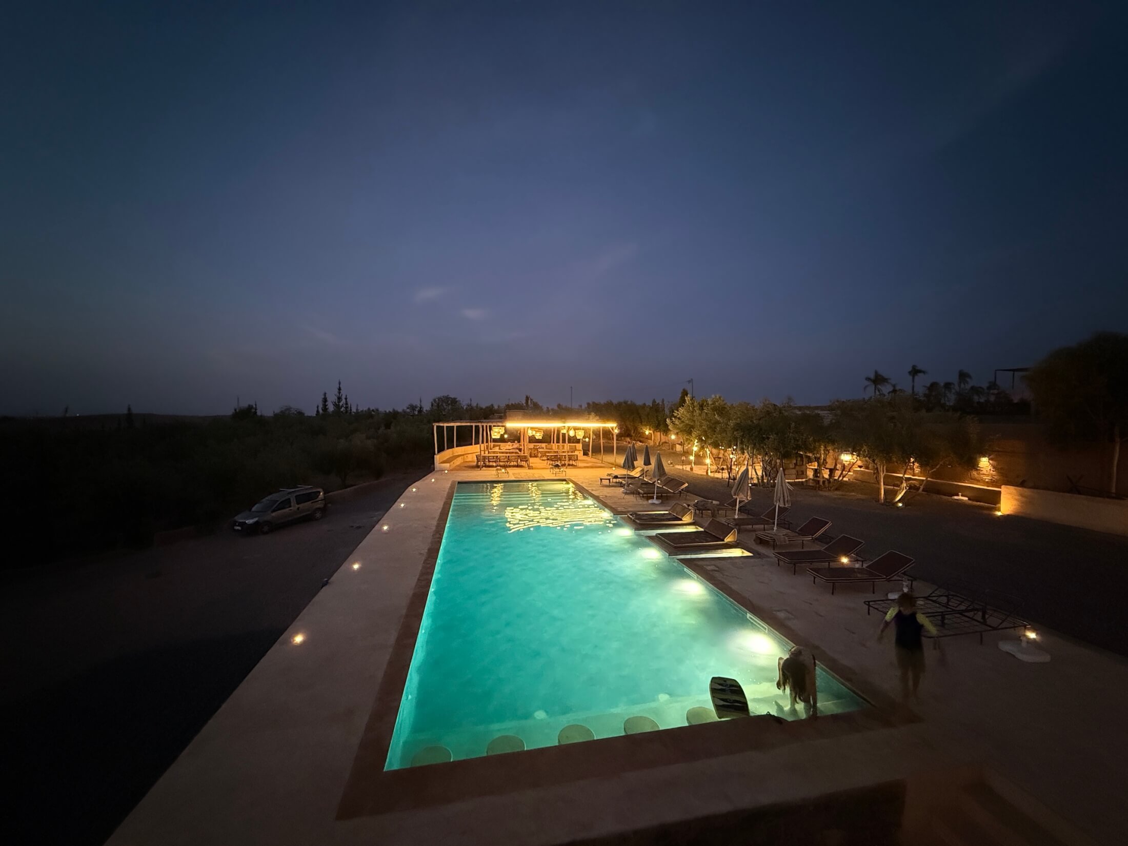 Blick von Agafay Hills in die Hügel der Wüste