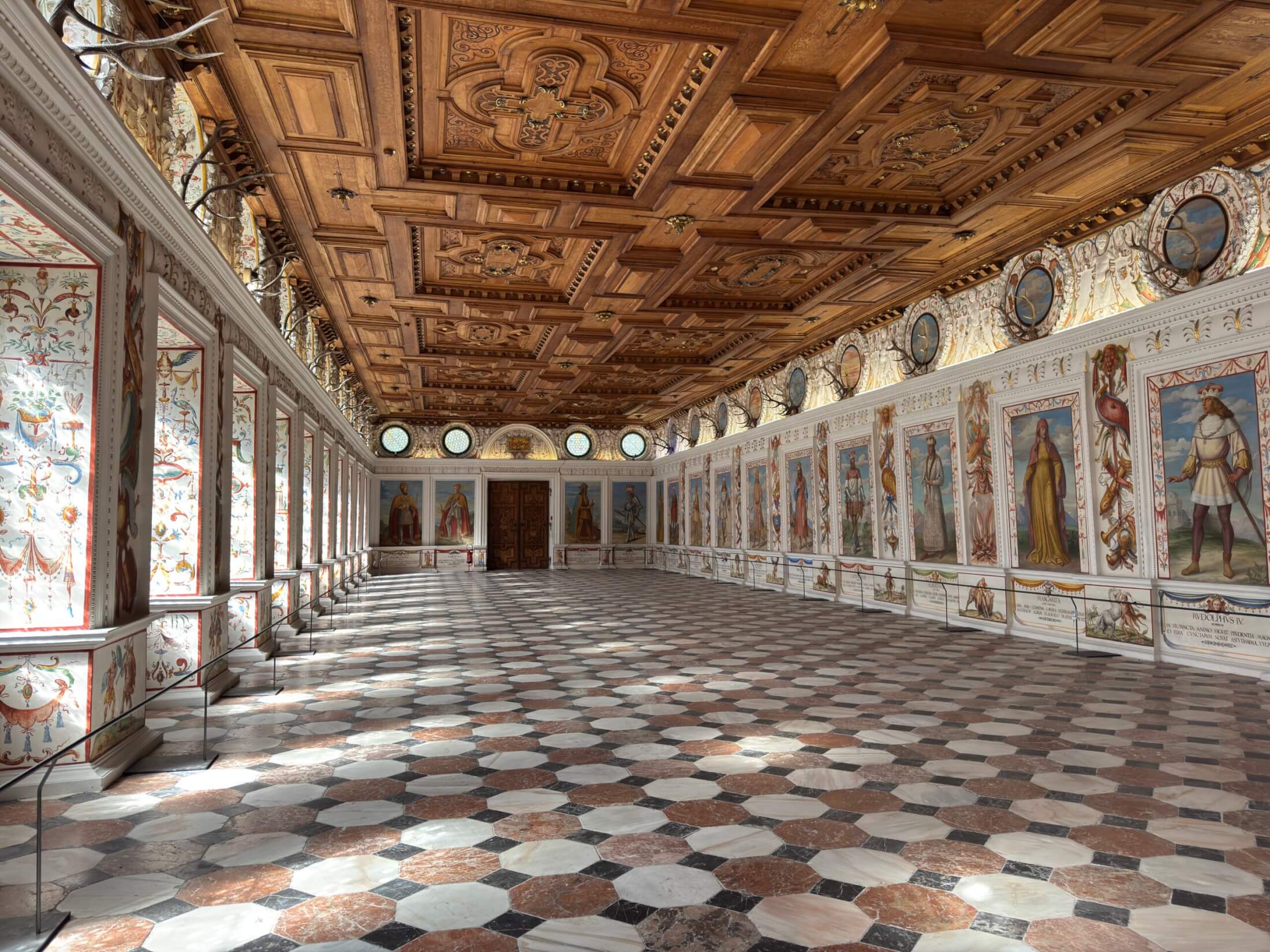 Travelistas_Schloss Ambrass_Spanischer Saal