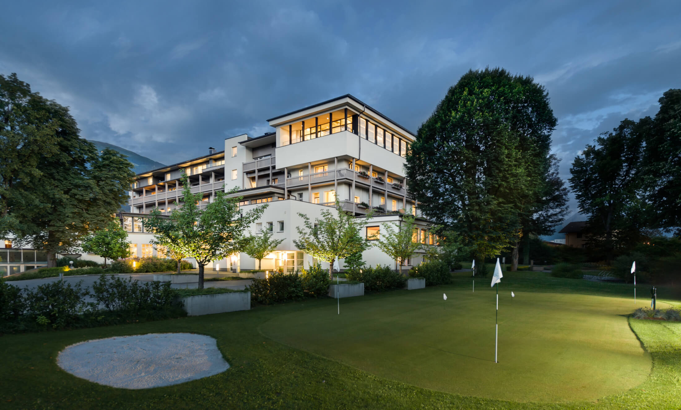 Park_Igls_exterior_shot_park-igls-chipping-green_copyright_Park_Igs