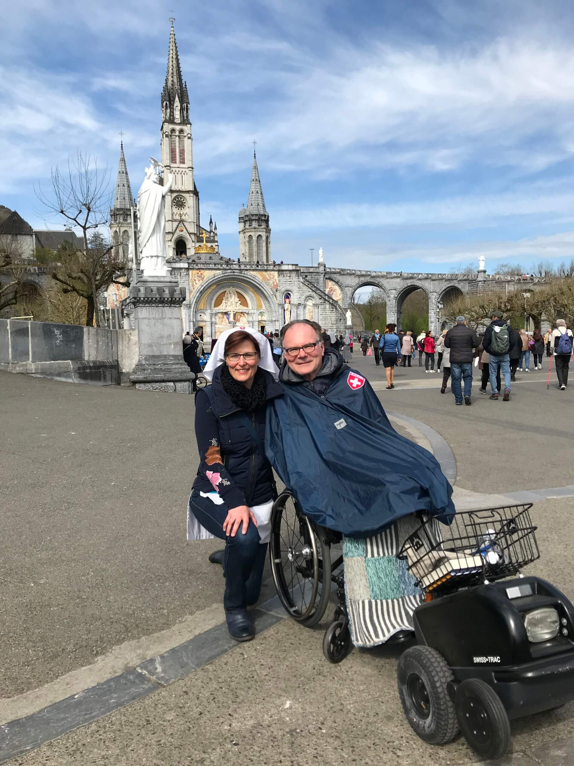 Wallfahrt in Lourdes mit Rollstuhl