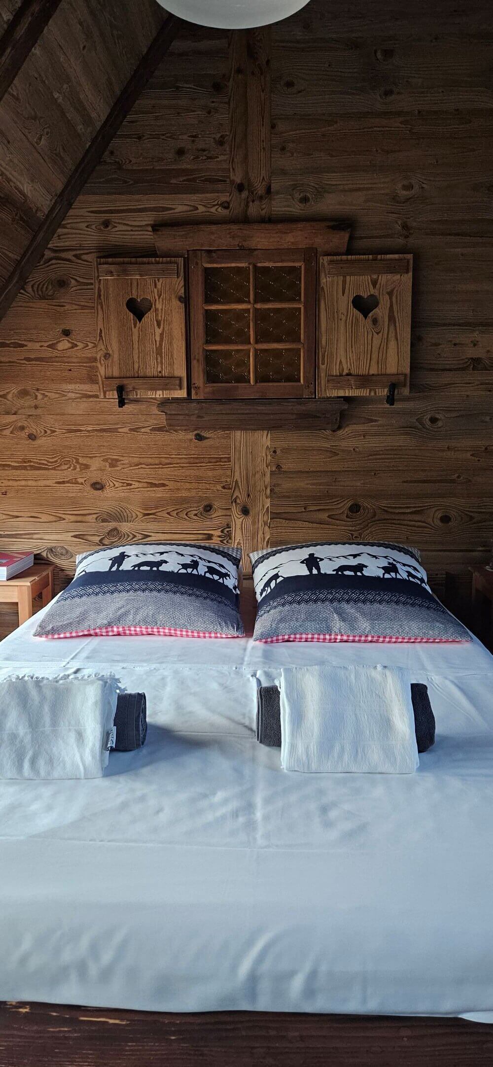 Daybed Kamin in der Wellness Suite im Deltapark Vitalresort