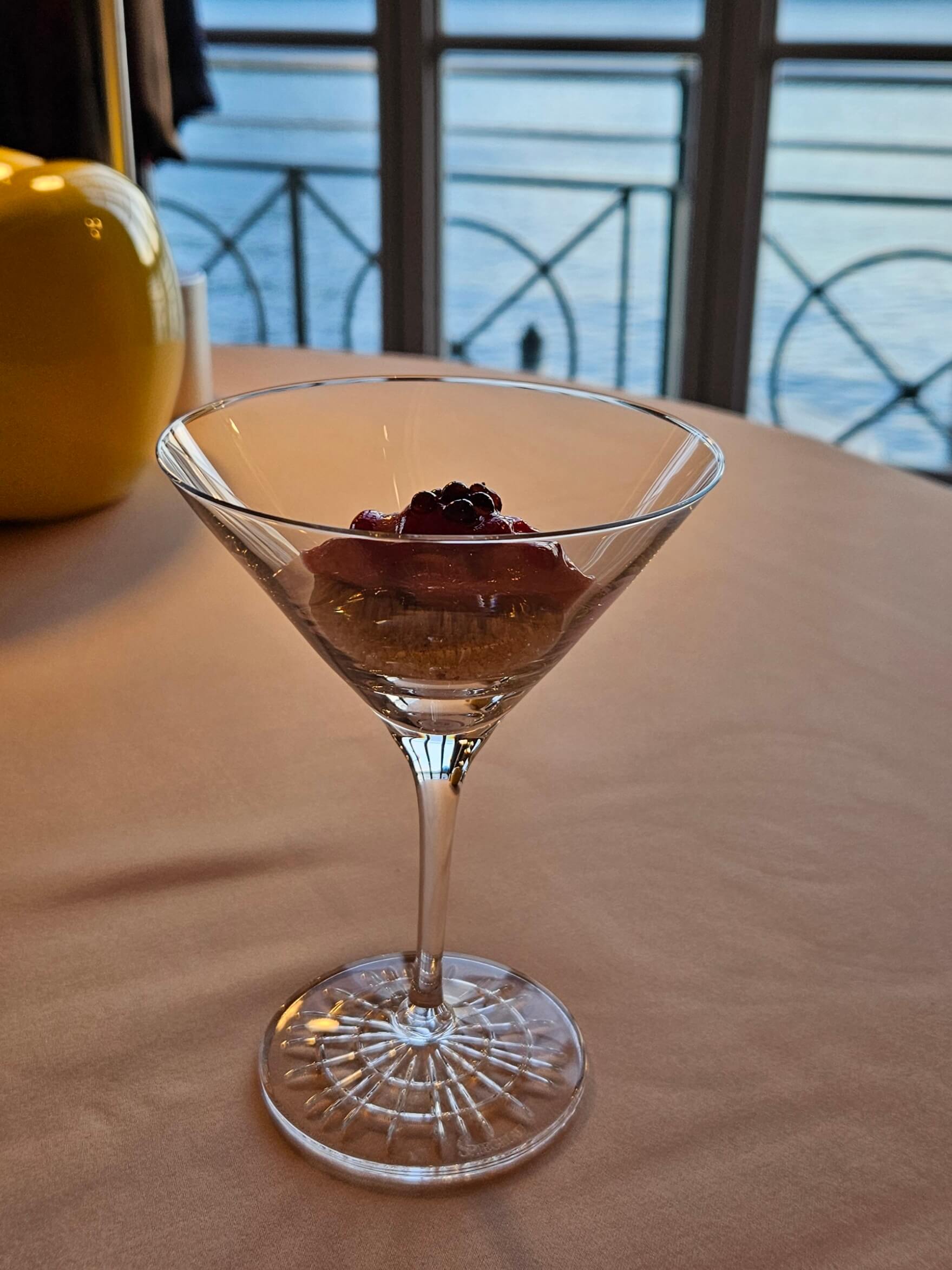 Essen in der Villa Castagnola