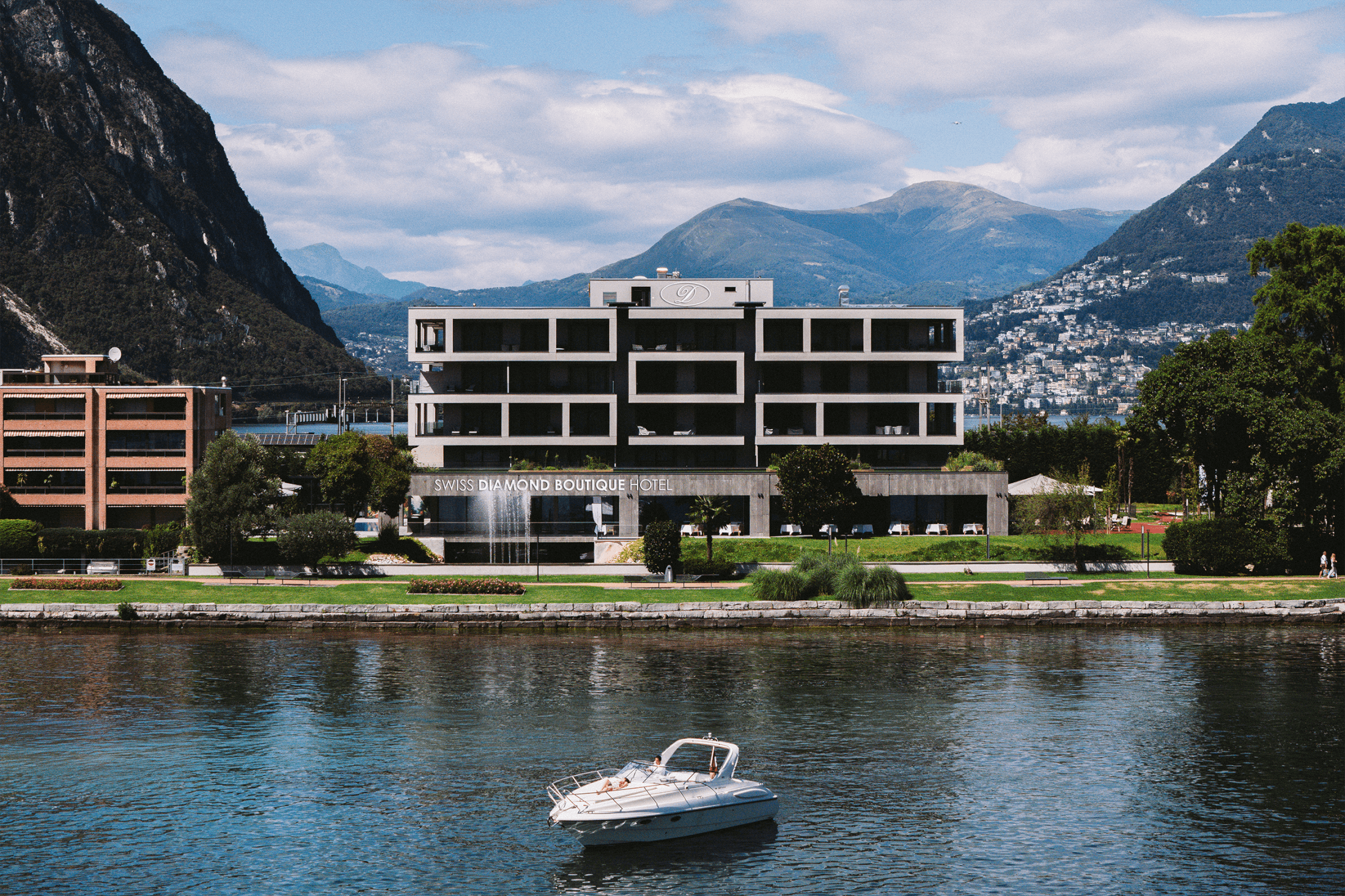 Exteriors - La Romantica (1)