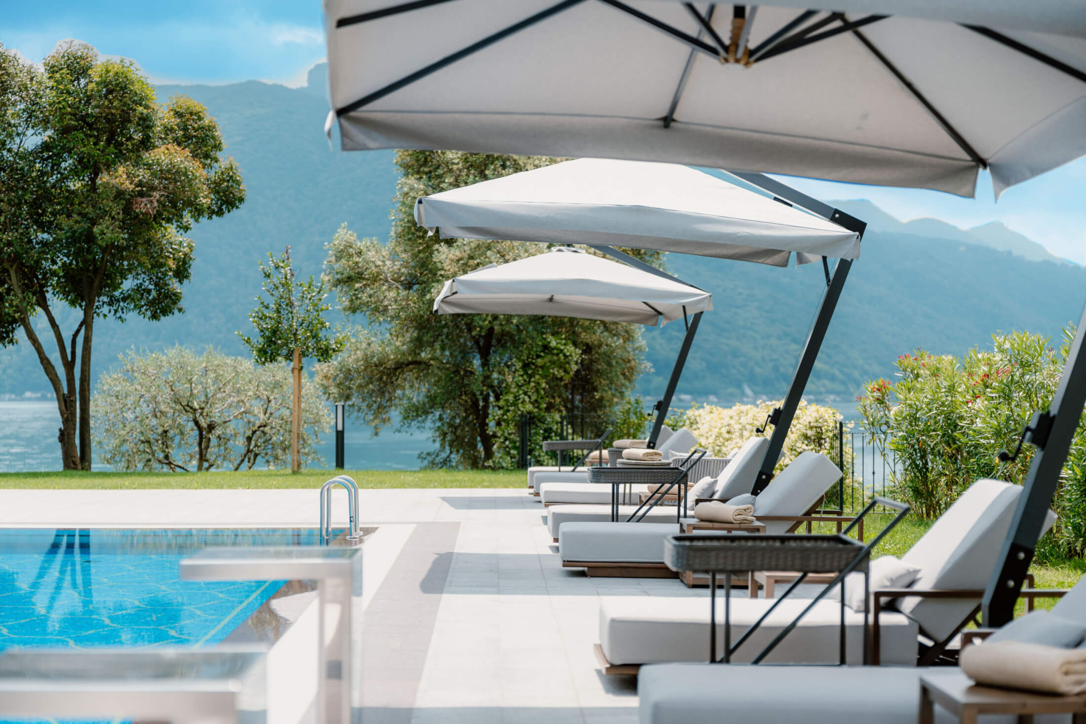 La Romantica exterior pool (2)