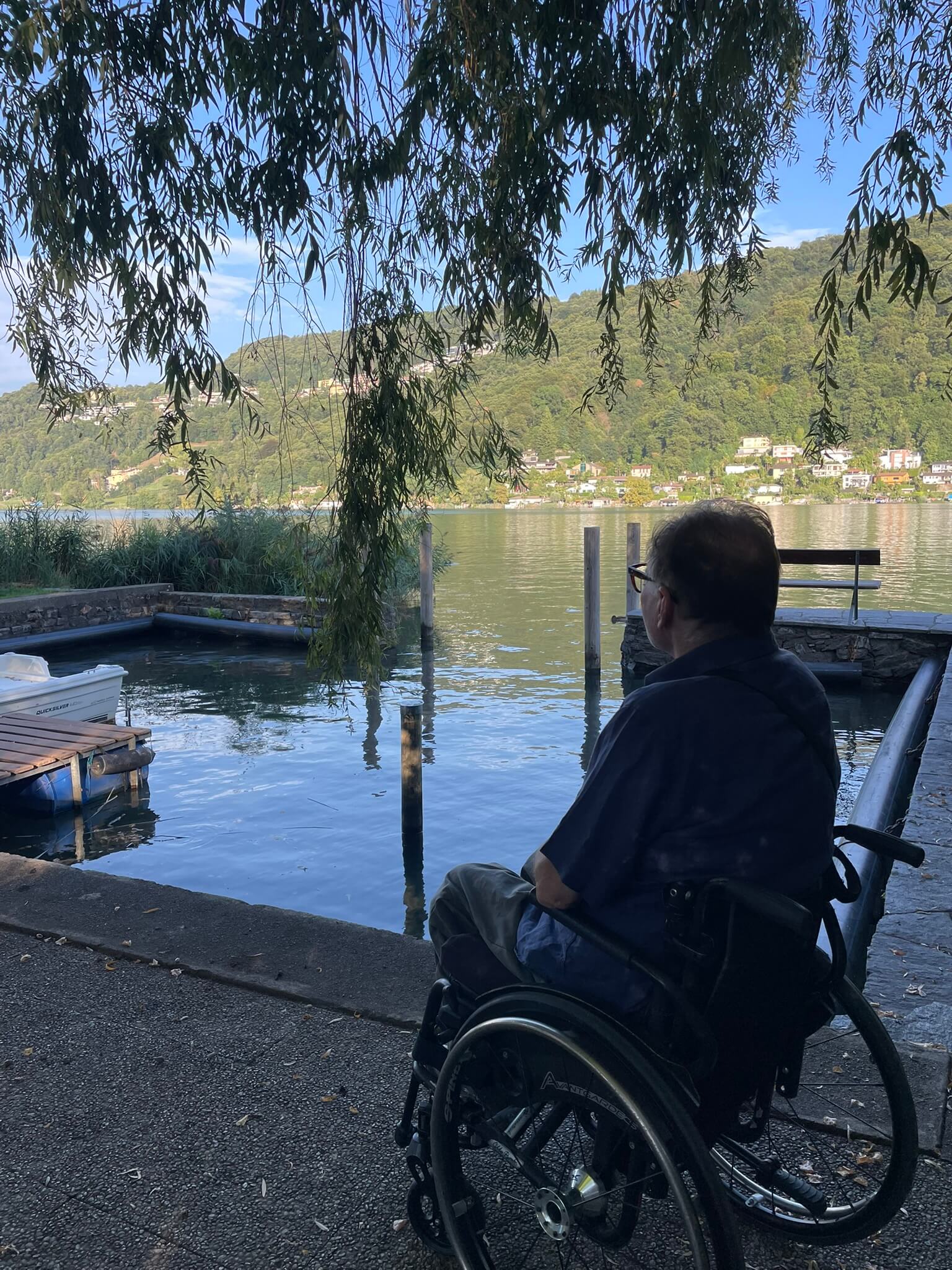 Alex Oberholzer blickt auf Luganersee