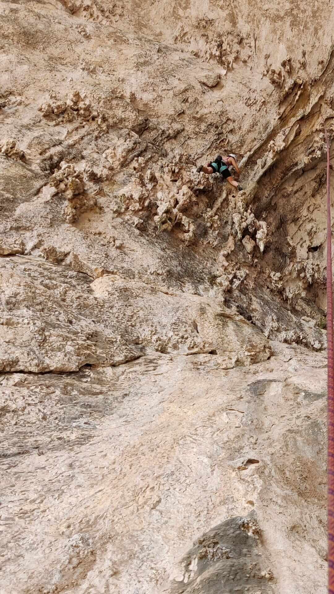 Felsen und Stahlseil in Millenium