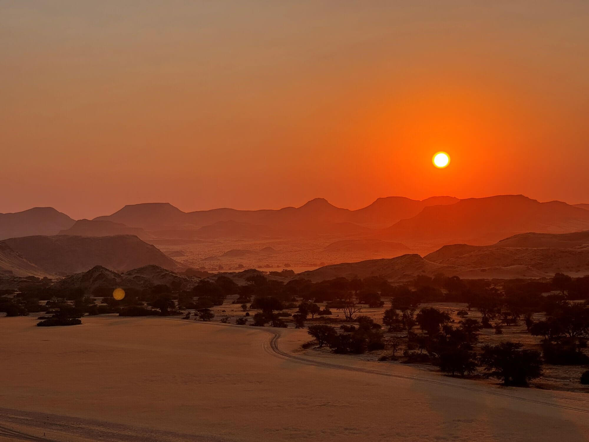 Sonnenuntergang im Damaraland in Namibia
