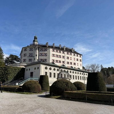 Travelistas_Schloss Ambrass