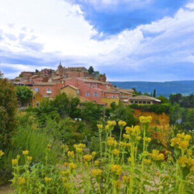 Blick auf Roussillon