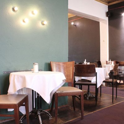 schwarzes-cafe
